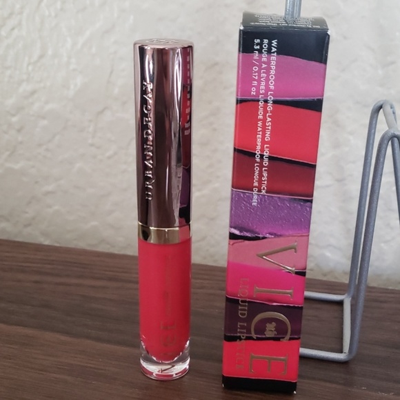Urban Decay Other - Urban Decay Liquid Lipstick